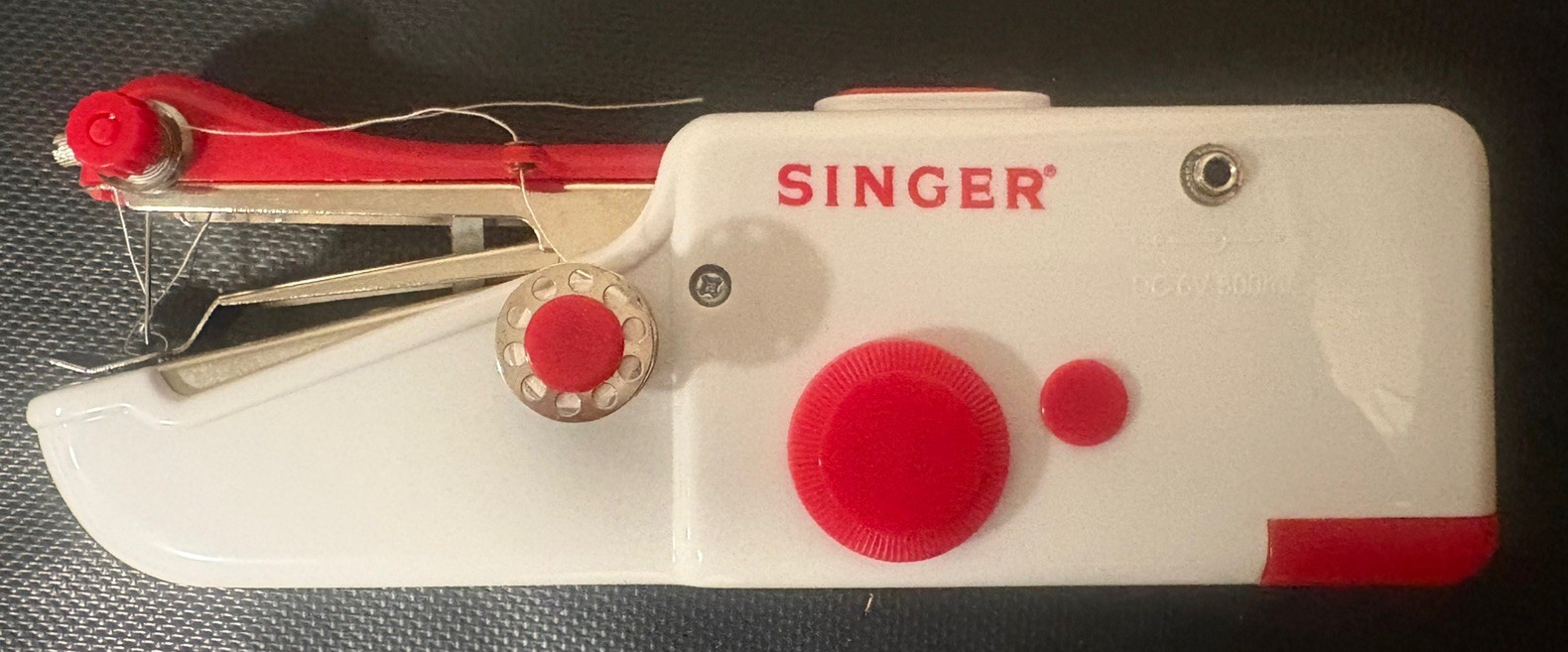 Stitch Sew Quick by Singer Hand Held - tested/working. with thread/accessories