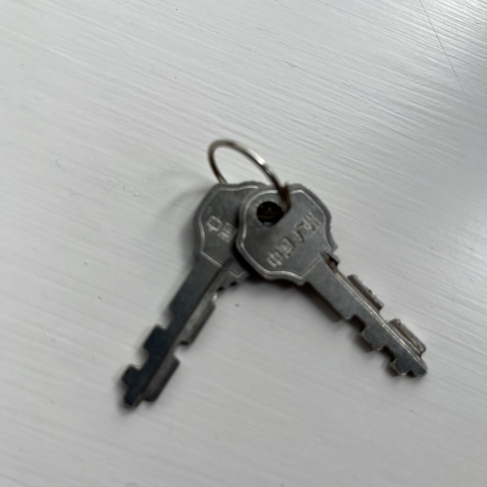 PADLOCK KEYS DIAMOND VINTAGE