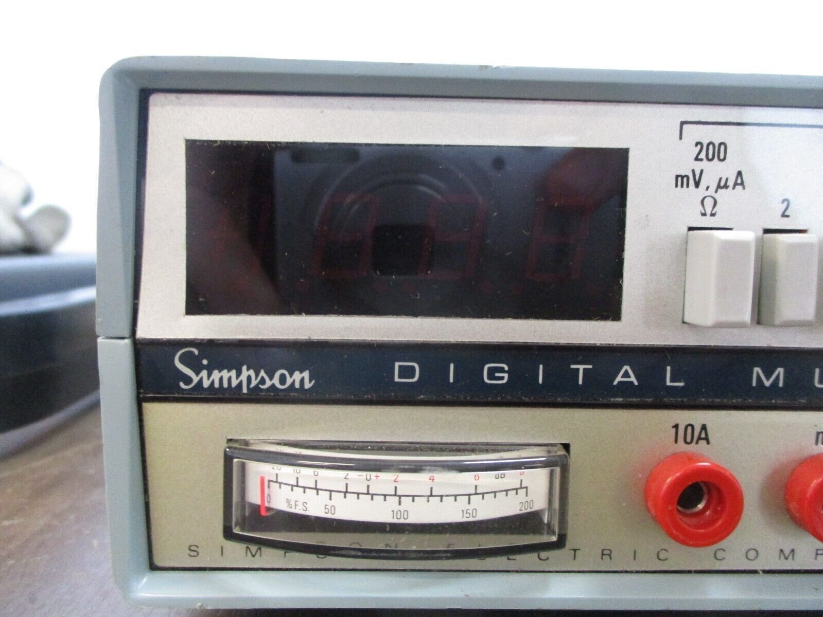 Simpson Series 5 Digital Multimeter 460D *Cracked* New Surplus