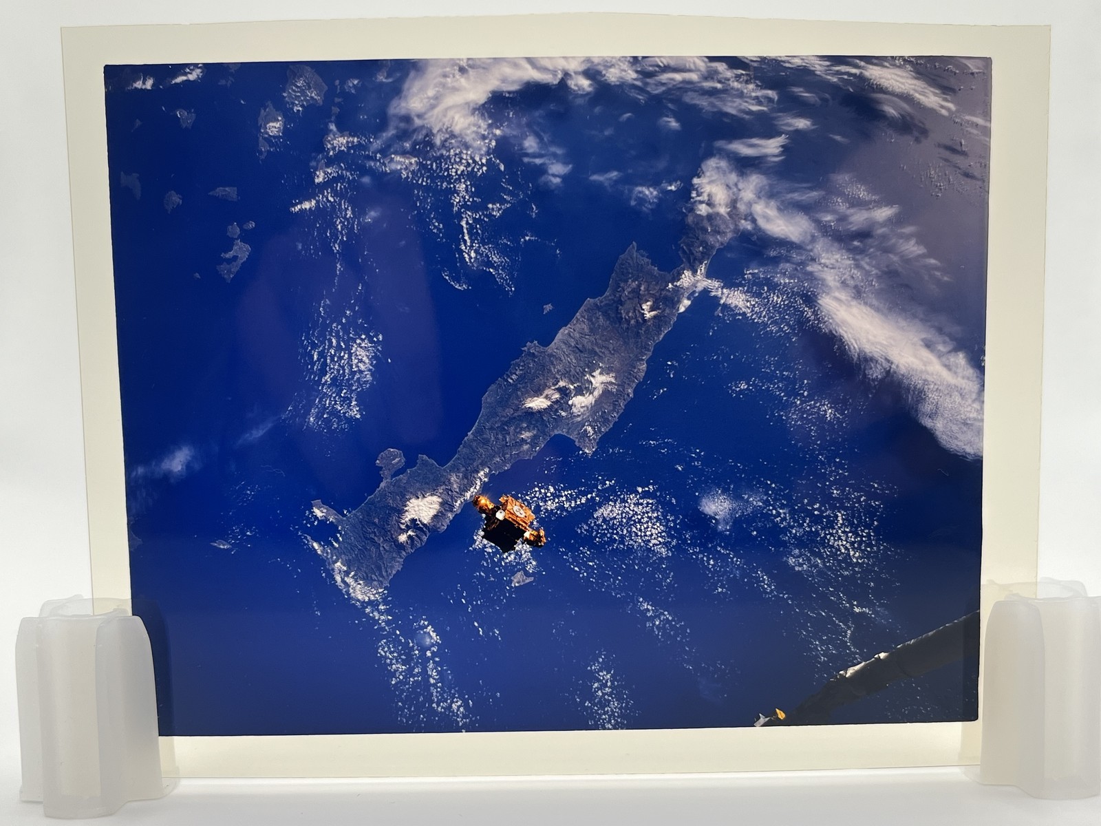 STS-56 SPARTAN 201 over NZ 1993 - Original 4x5 NASA Photo Transparency