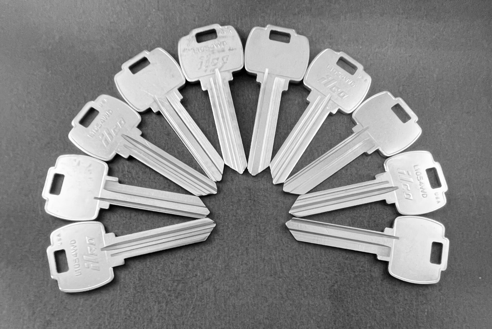 Lots of L1054WD 7 Pin Key Blanks for Falcon