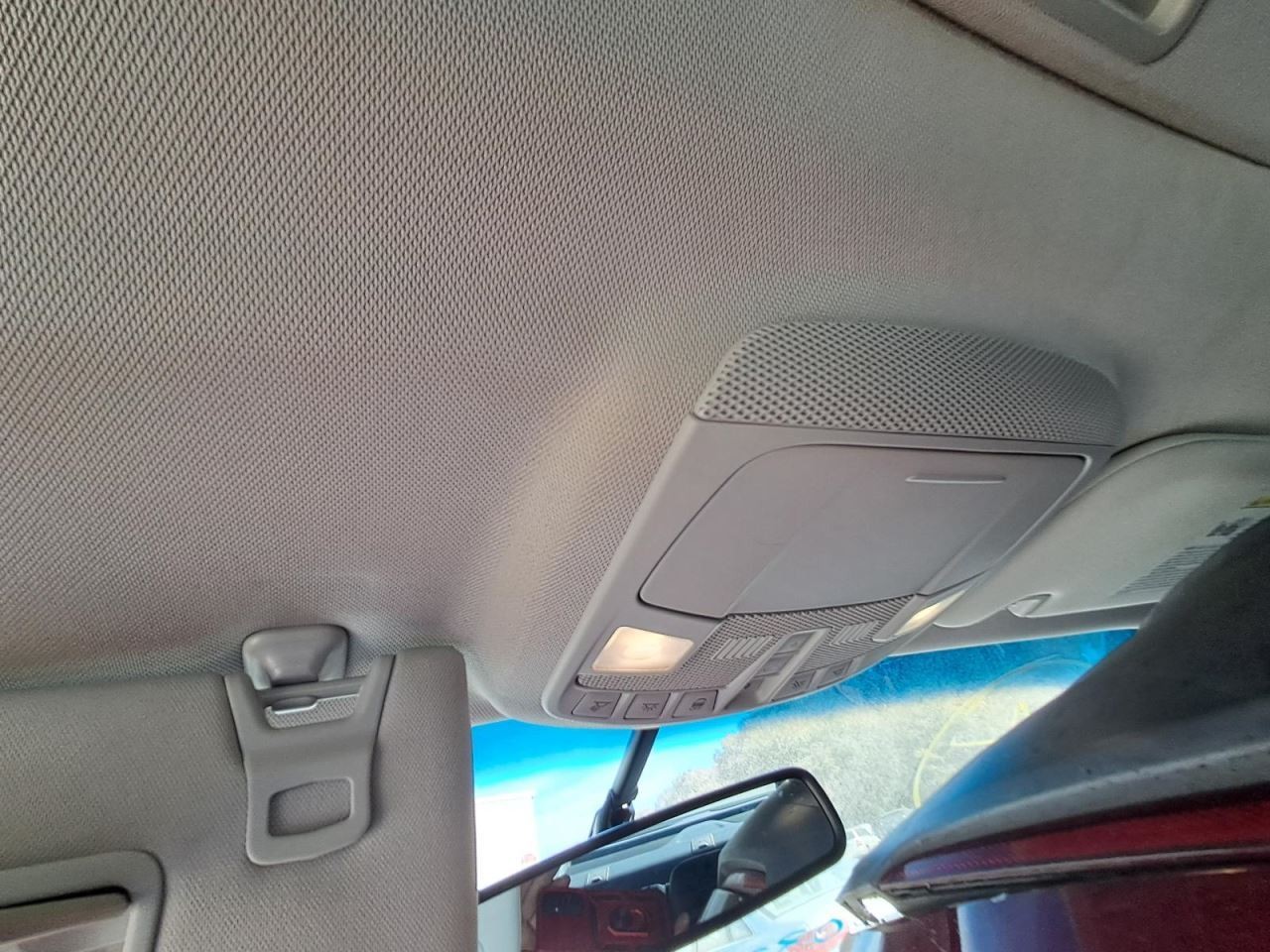 MKZ 2014 Glove Box 4874091