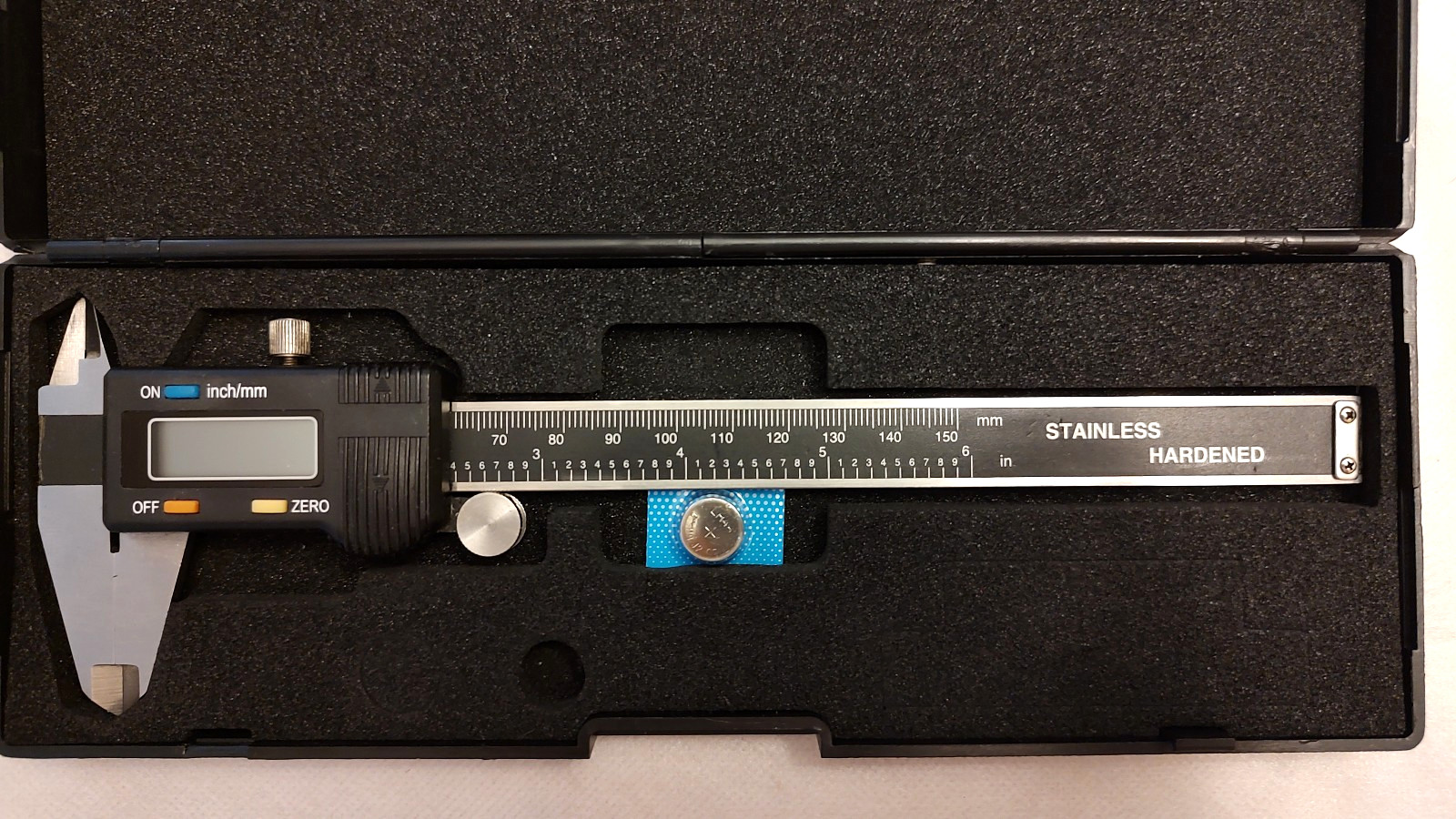 CEN-TECH 6" in Digital Electronic Caliper-Case, new Battery + extra #47257