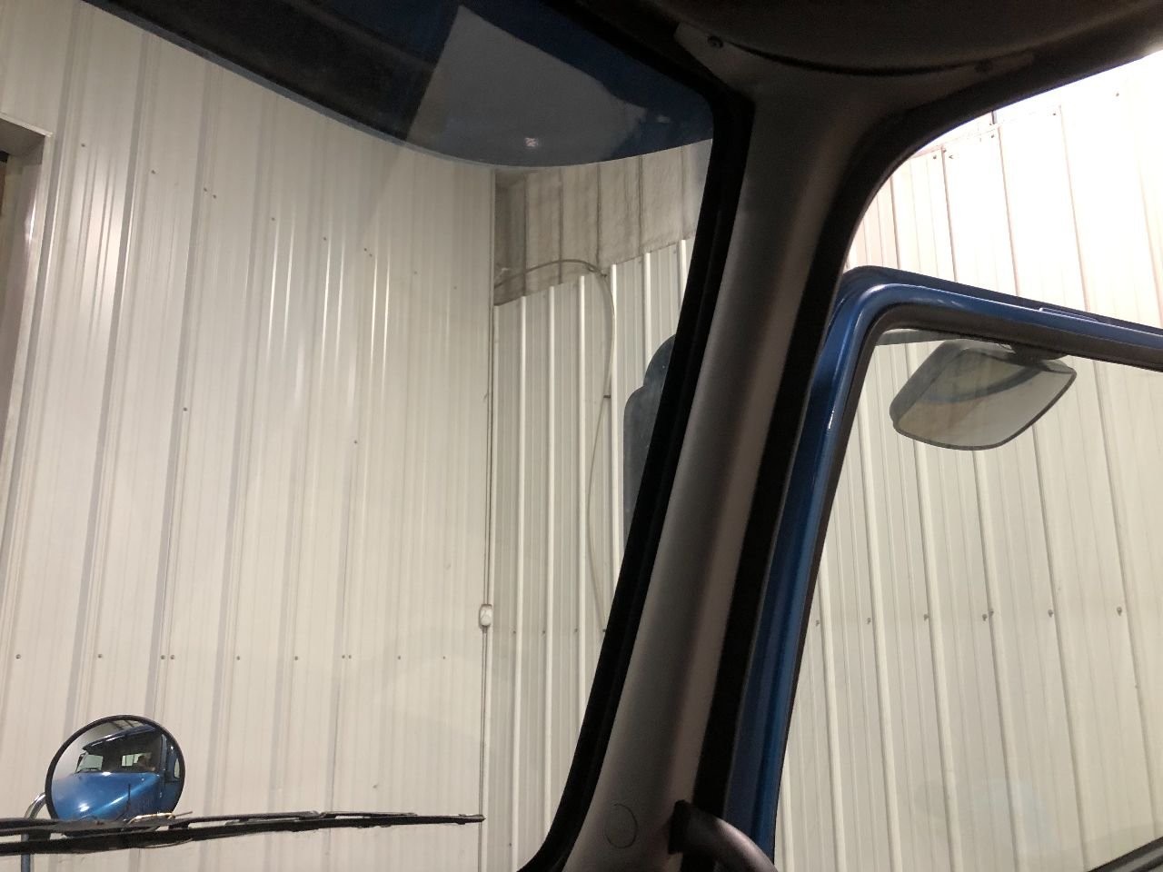 Volvo VNM PLASTIC Right/Passenger A PILLER Trim/Panel