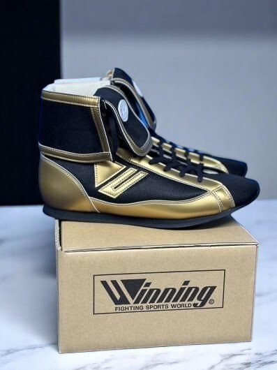 Winning Boxing Shoes RS-003 Black and Gold Shoes 240g Made in Japan