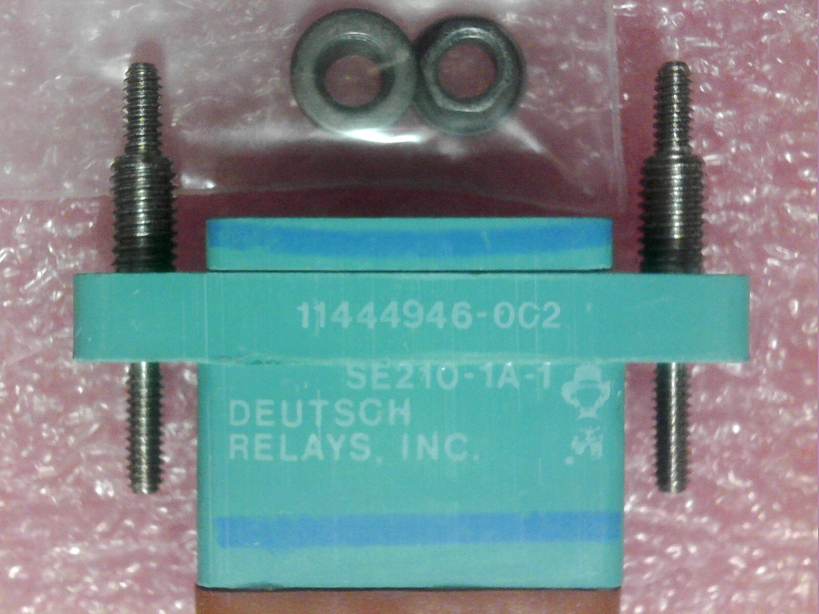 DEUTSCH RELAYS INC. SE210-1A-1 RELAY PLUG-IN SOCKET NO CONTACT "FREE US SHIPPING