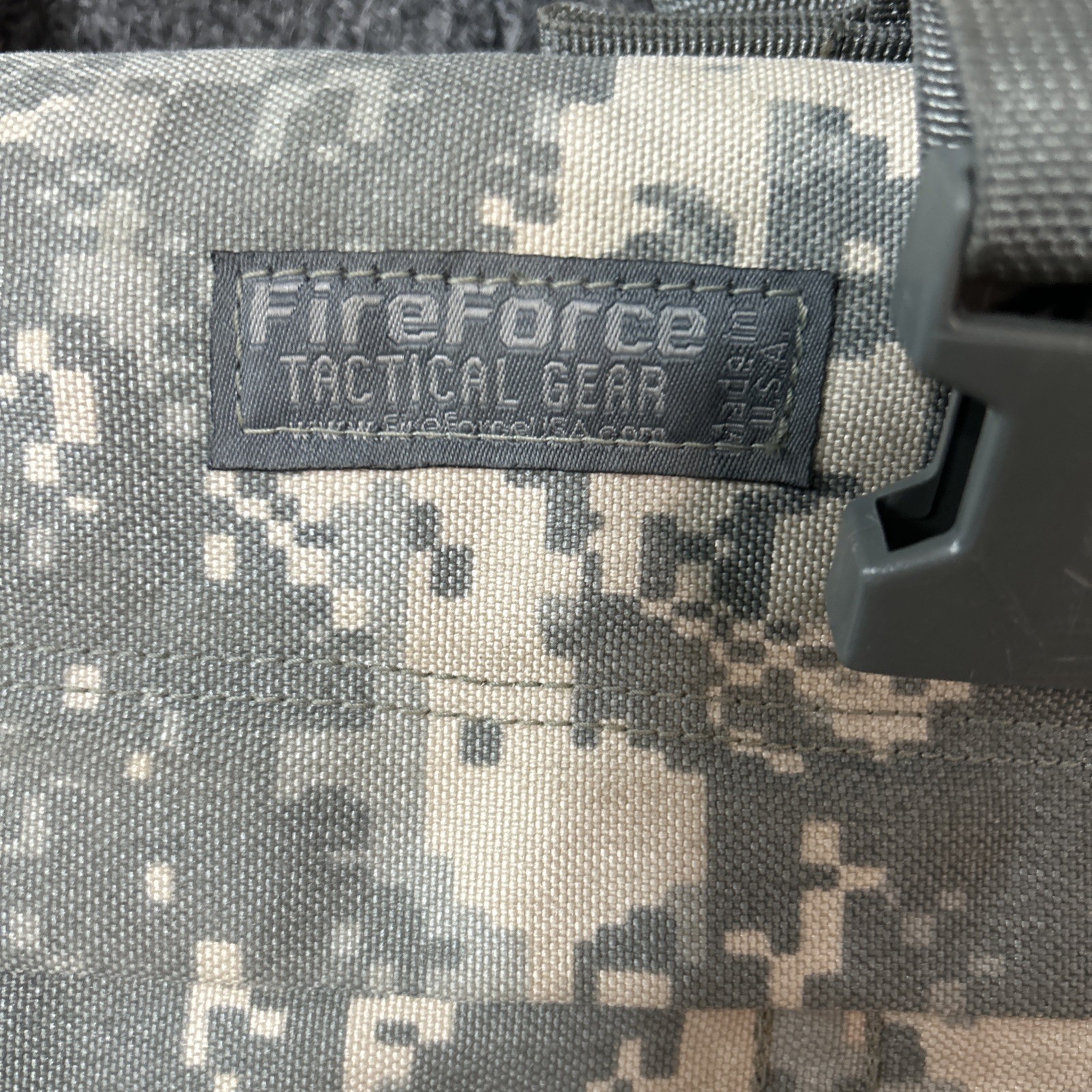 US ARMY ACU CARRYING CASE BARREL BAG