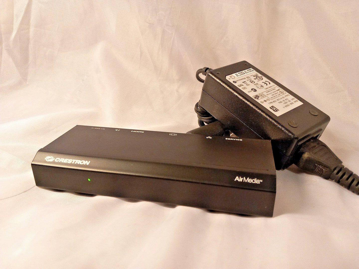 Crestron AM-101 AirMedia wireless presentation system + ALT PSU