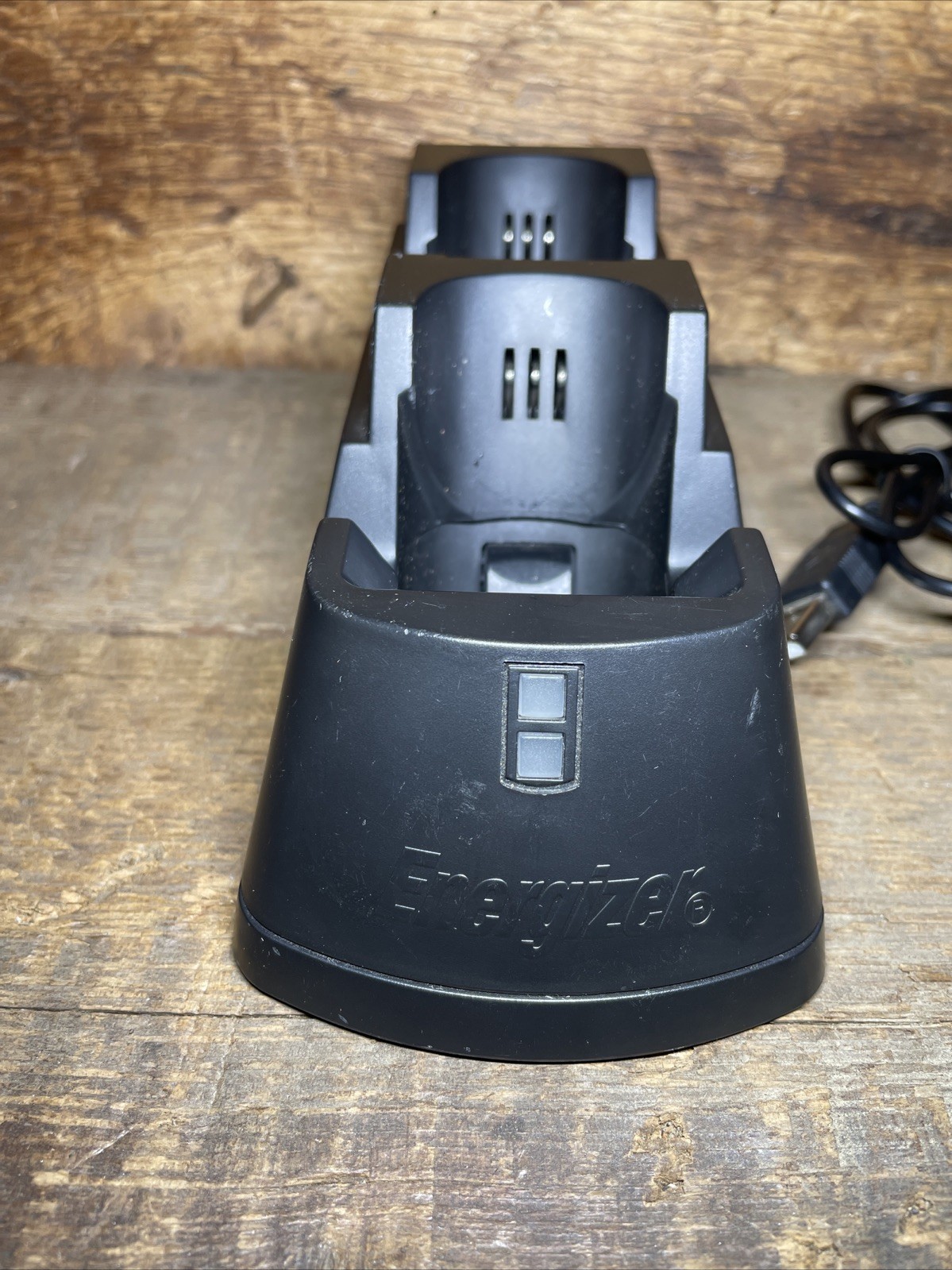 Energizer Nintendo Wii Remote Controller Charging Station Dock PL-7621