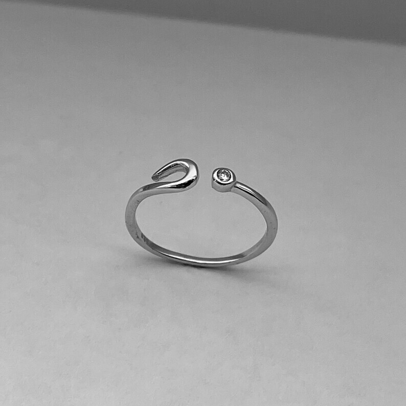 VALENTINE GIFT Adjustable Women's Solid Metal Delicate Toe Ring 925 Silver