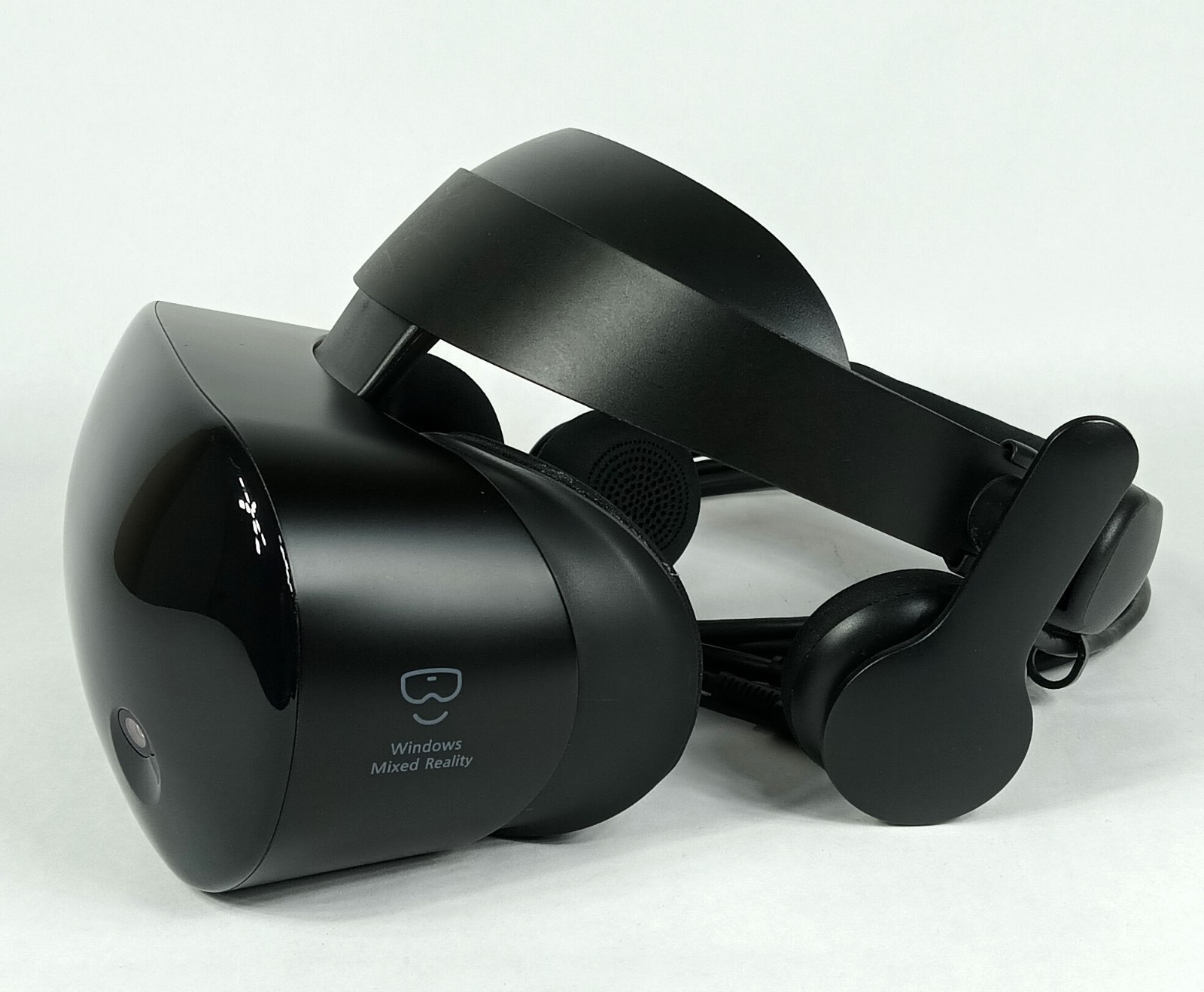 Samsung HMD Odyssey Windows Mixed Reality PC VR Headset Only XE800ZAA