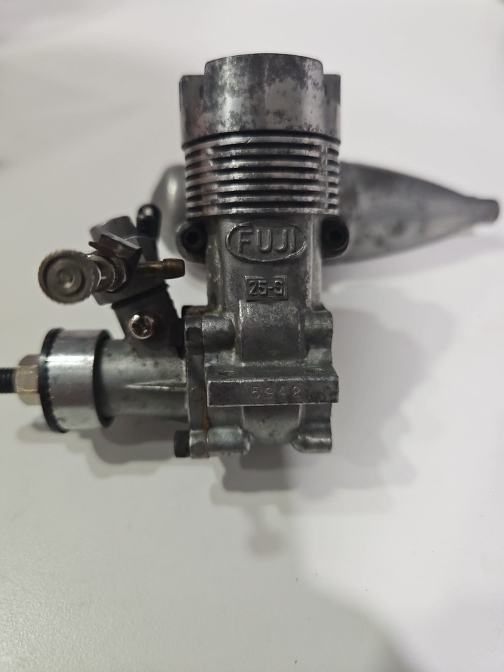 Vintage FUJI 25-S .25 RC Glow Airplane Engine (Good Compression)