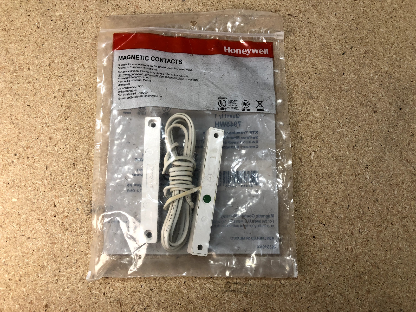 7945WH - Honeywell Home Hardwired Surface-Mount XTP Door/Window Alarm Contact