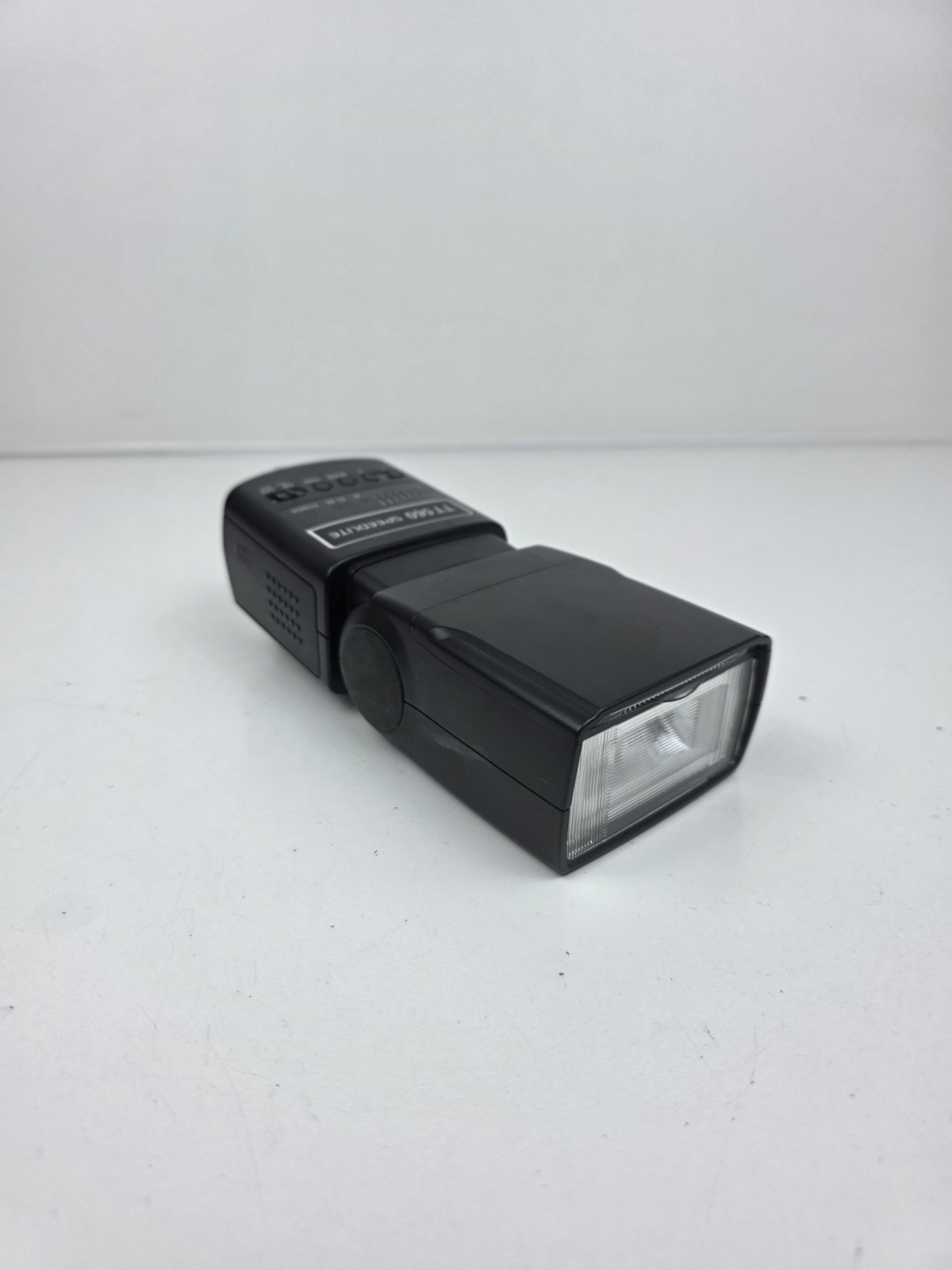 Neewer Speedlite TT560 Universal Flash Unit