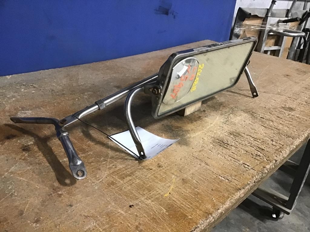 For 2001 PETERBILT 320 CAB/DOOR MIRROR Left , GA