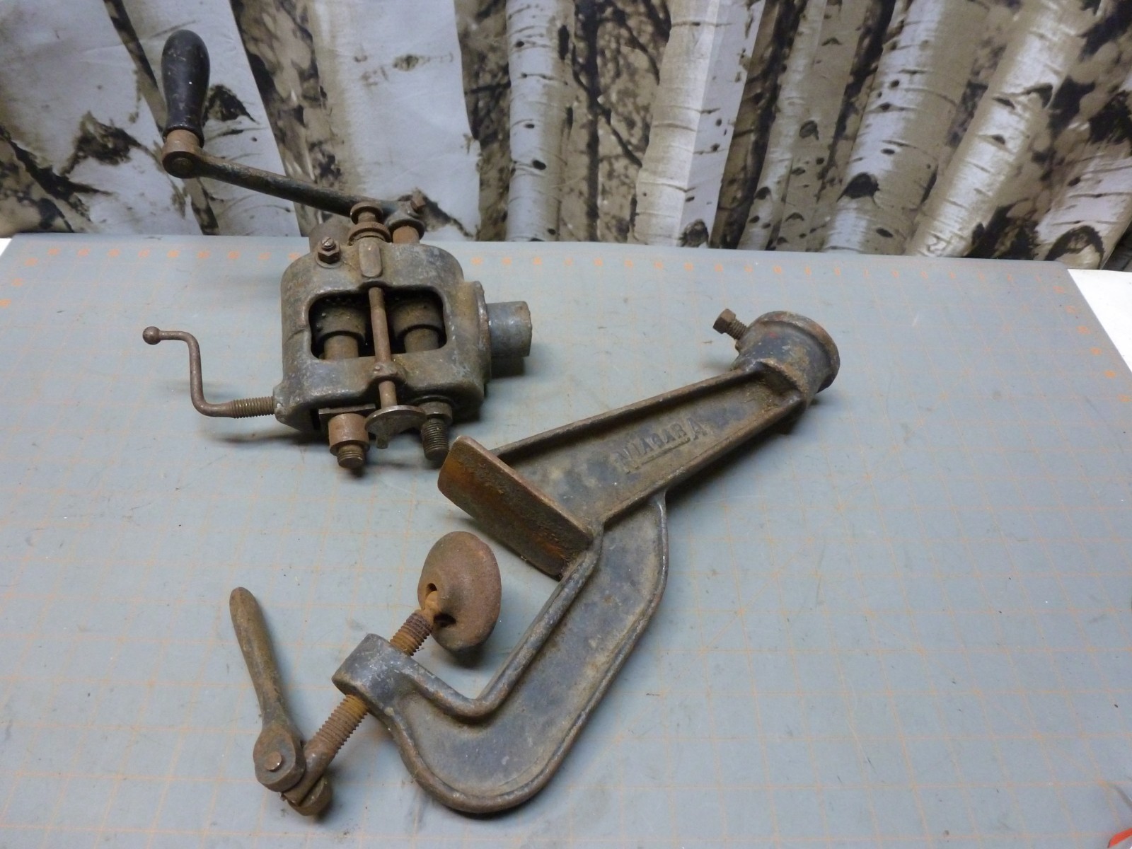 (No Dies) Niagara M&T WKS Hand Crank Bead Roller - VTG Sheet Metal Tool