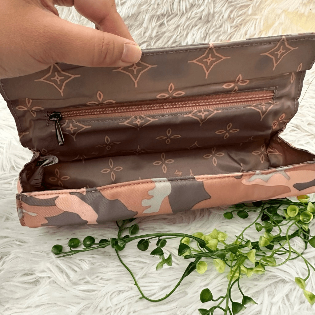 Lug Camo Pink Gray Pill Organizer / Multipurpose Case Lightweight