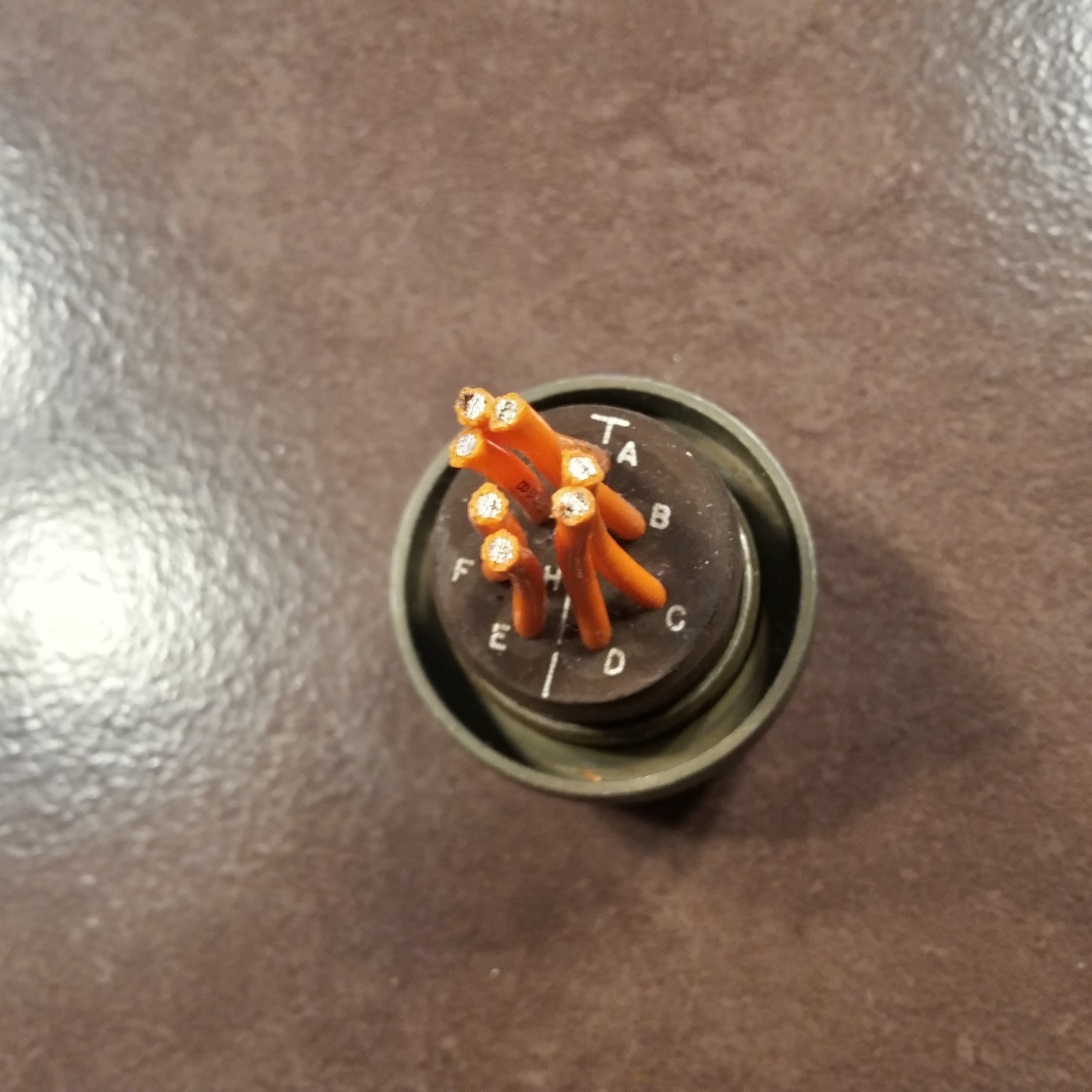 Amphenol MS3126F16-8S Connector