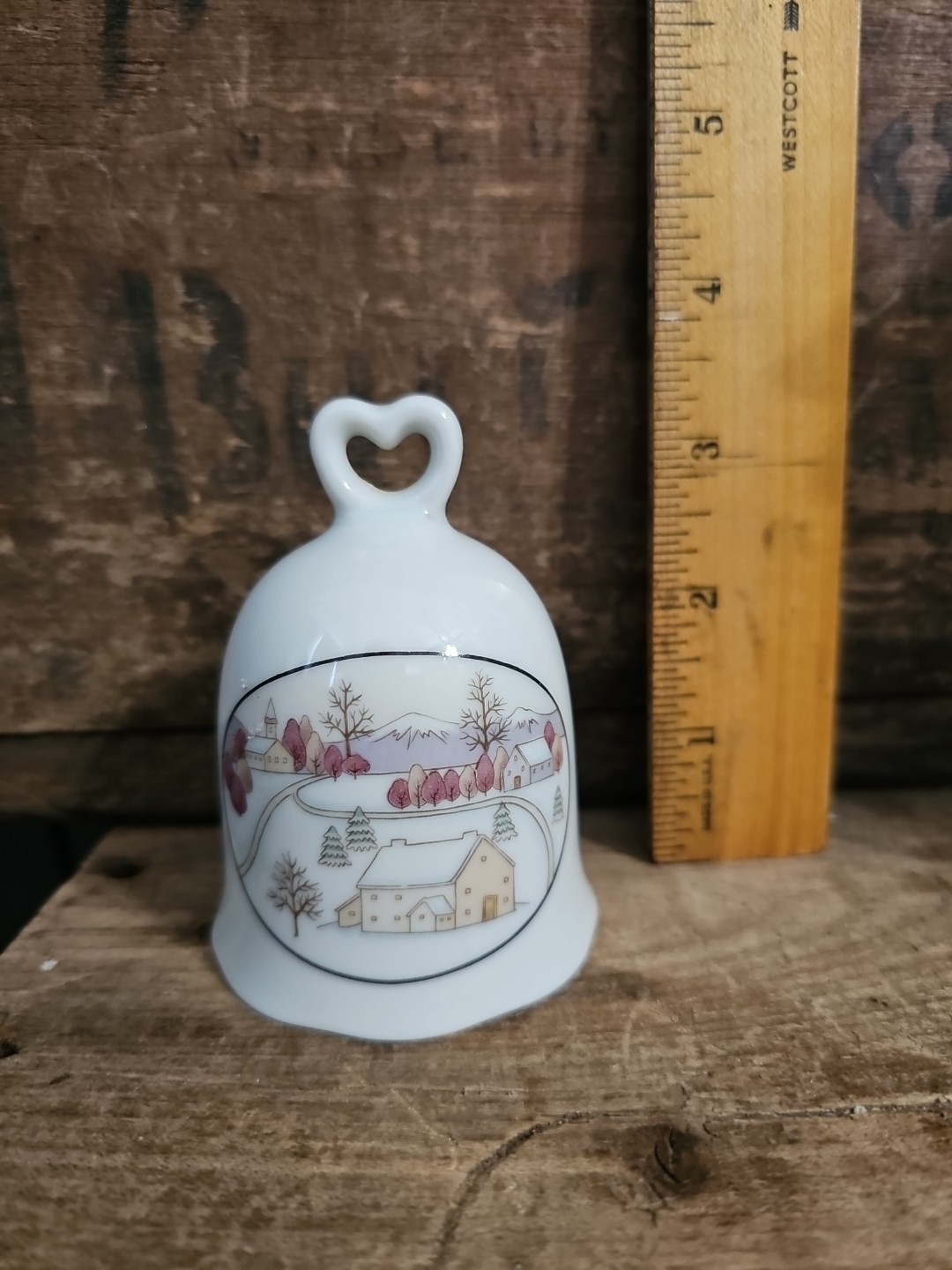 Coppercraft Guild Winter Scene Ceramic Bell