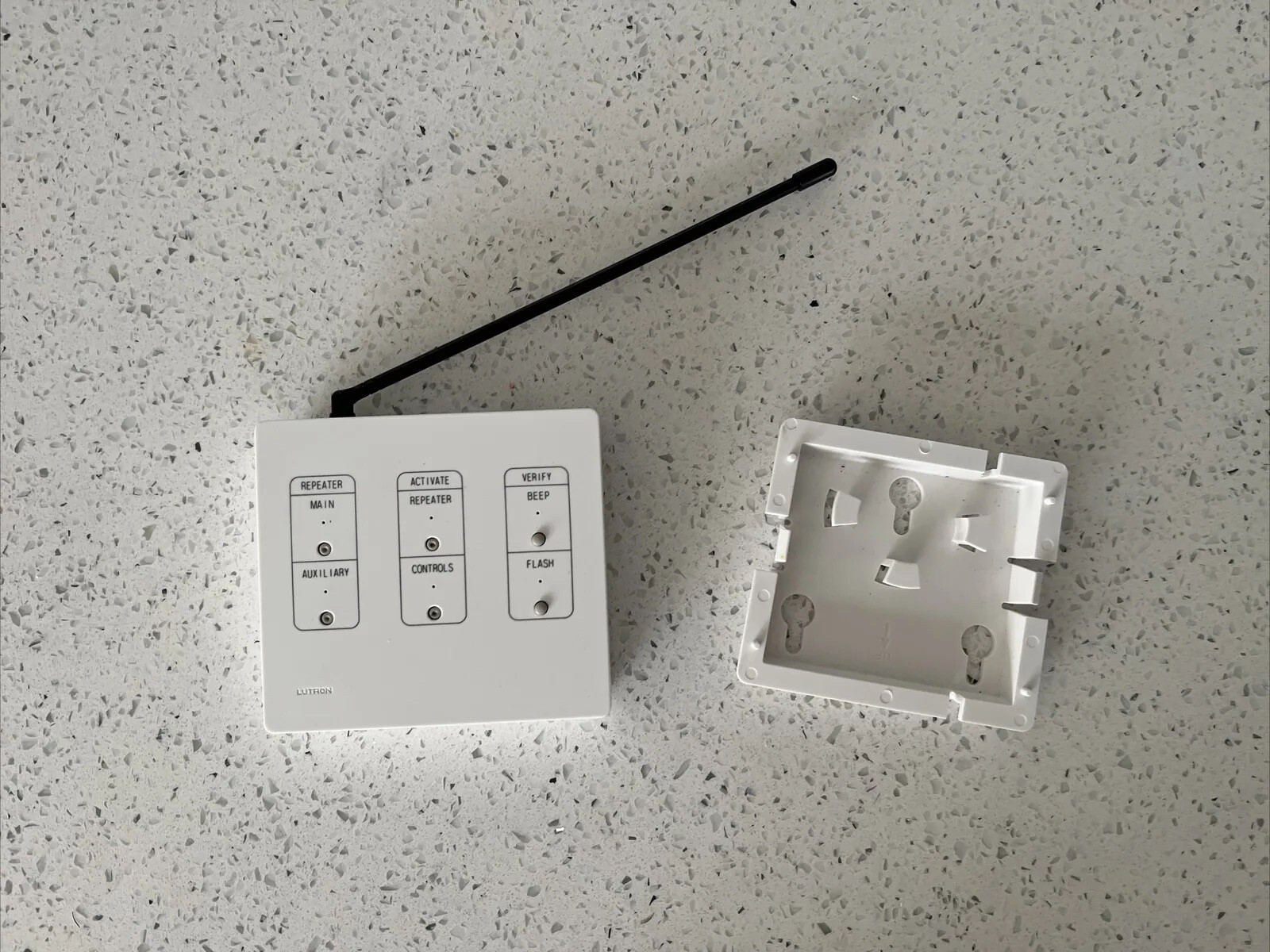 Lutron RadioRA Repeater - RA-REP (See Descript)