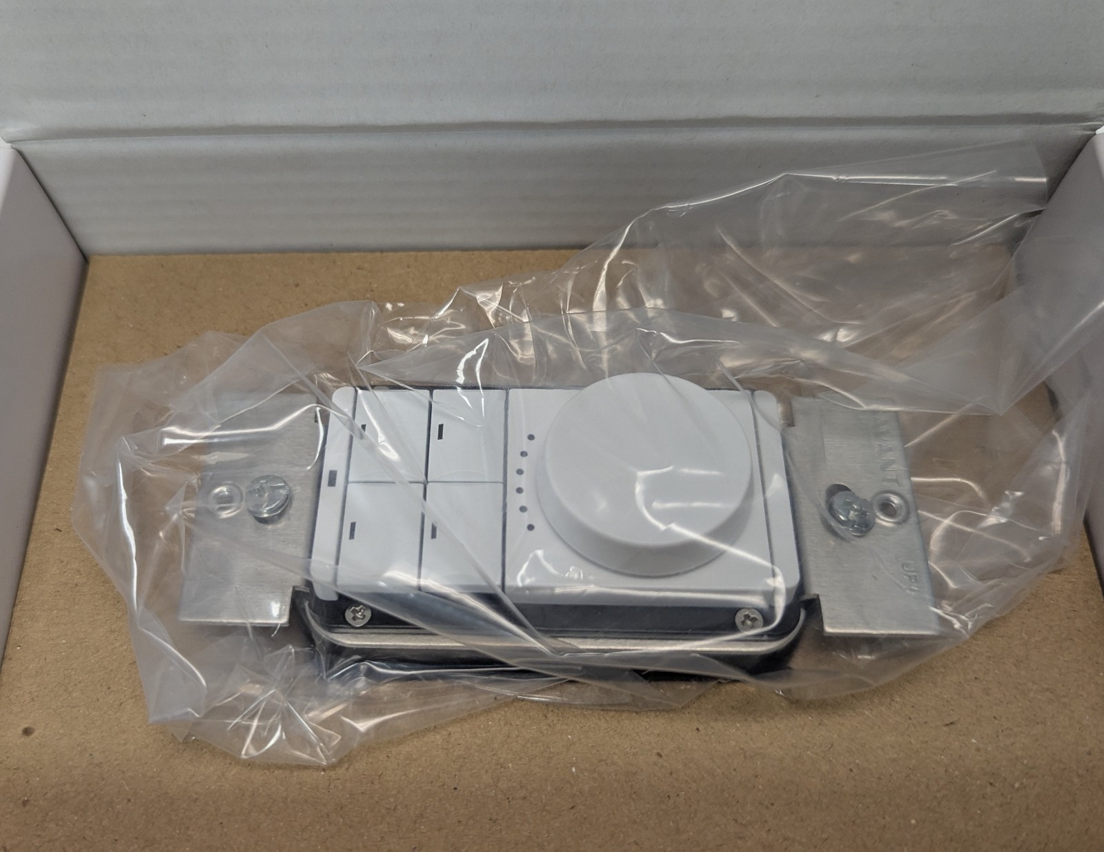 SAVANT WPK-SWLV05-00 REV:18 Echo Low Voltage Dial Keypad - Snow White - New