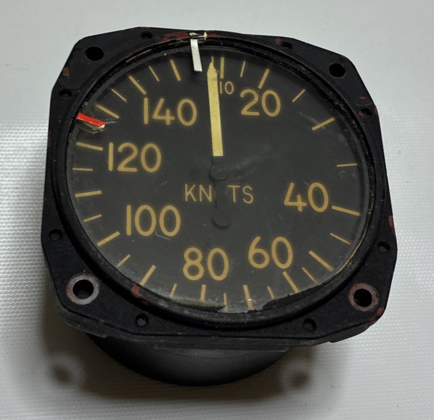 Aerosonic MS 28045-T1 Airspeed Indicator PN S-15-KA, 6610-557-3170