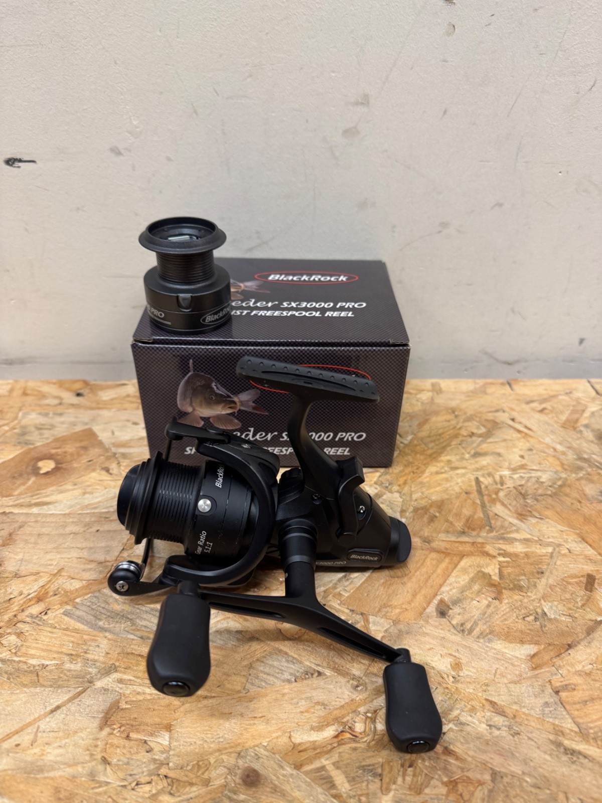 COARSE FISHING TACKLE - BLACKROCK SX 3000 BAITRUNNER, FEEDER, CARP, BARBEL REEL