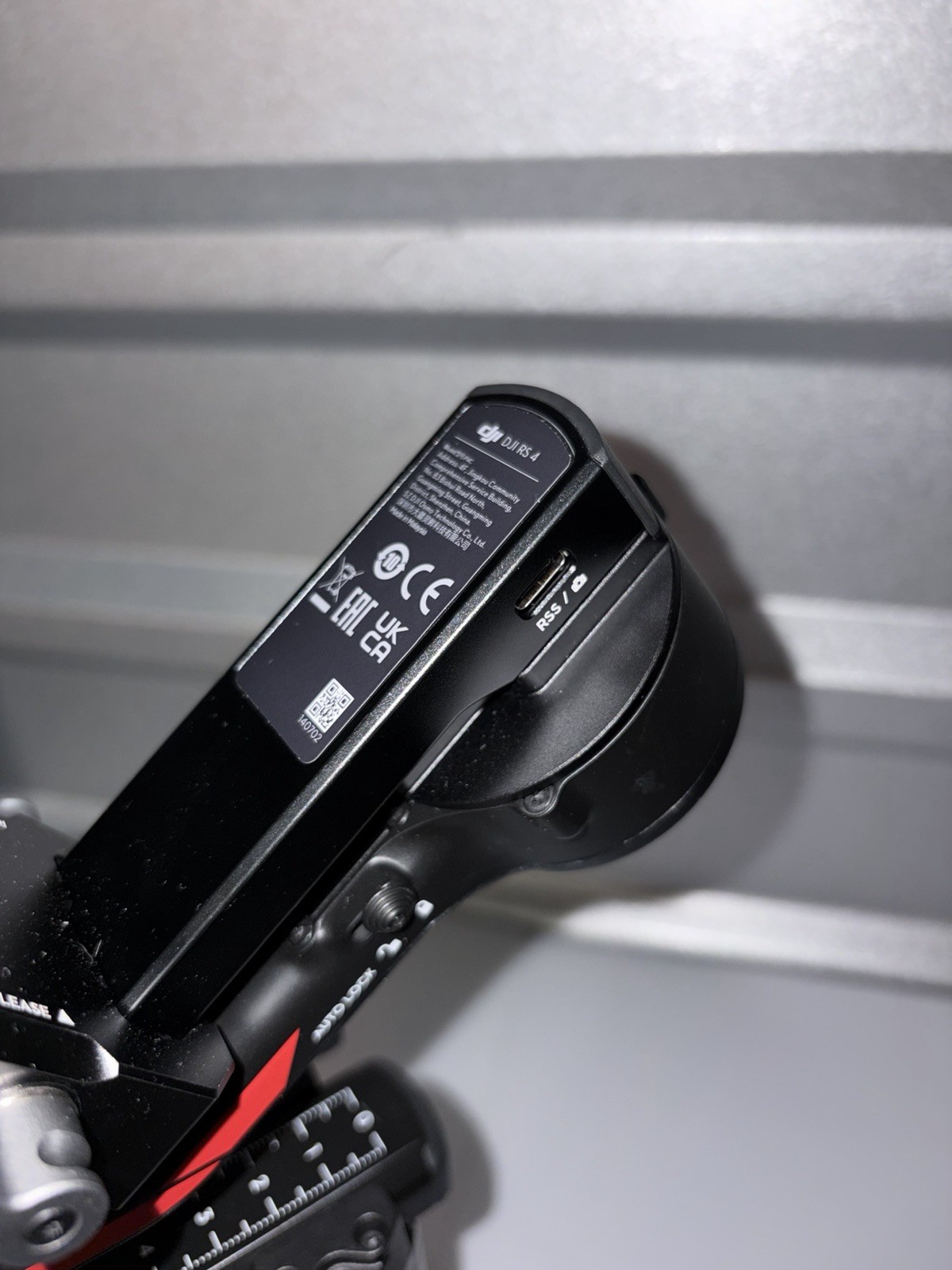 DJI RS 4 3-Axis Gimbal Stabilizer for Cameras