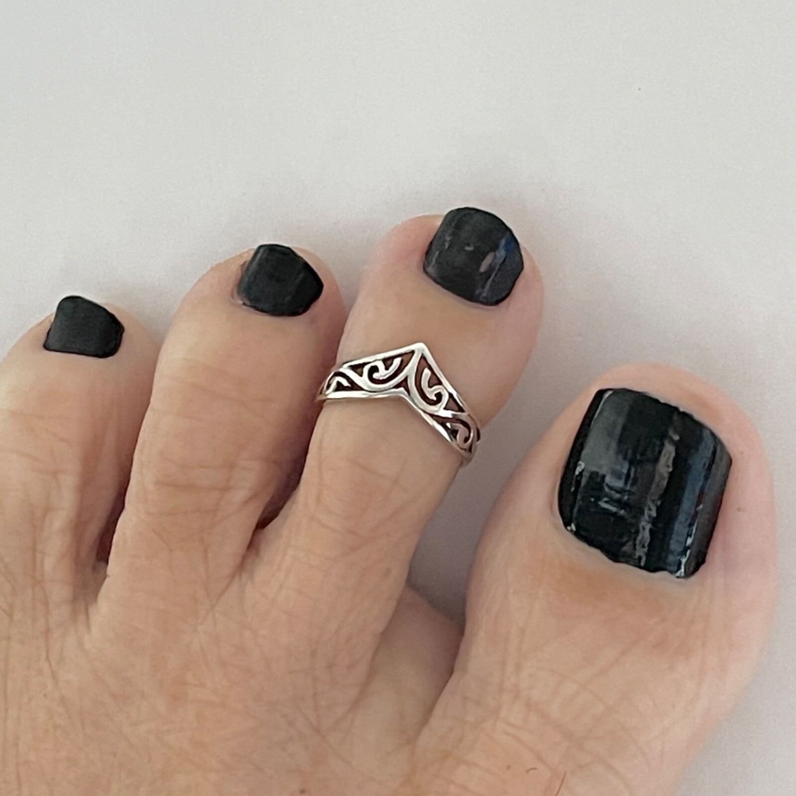 Sterling Silver Filigree Toe Ring, Midi Ring, Silver Rings, V Shape Ring