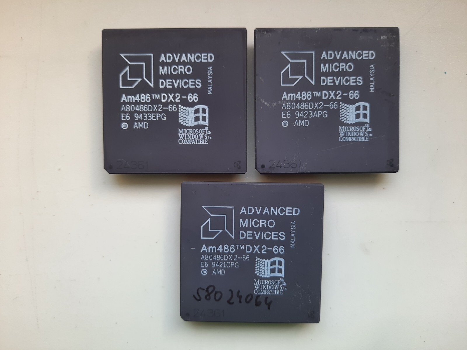 486DX2-66 AMD Am486DX2-66 A80486DX2-66 5V Vintage CPU GOLD