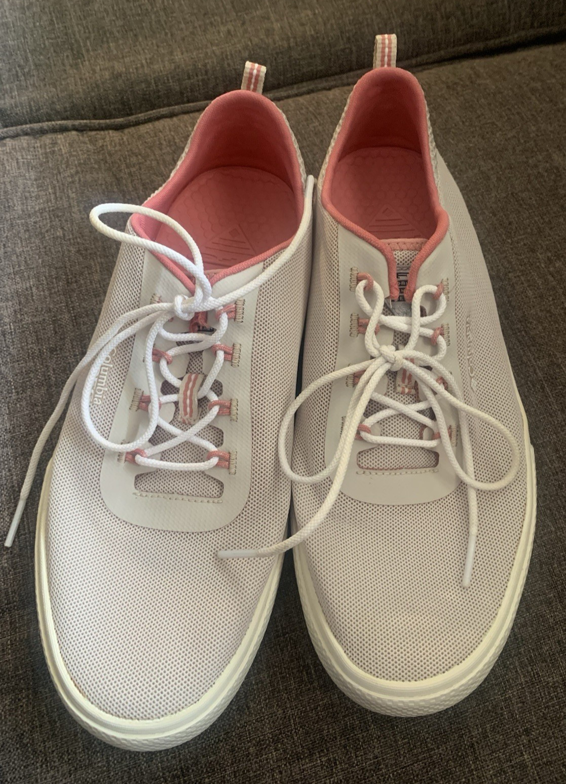 Columbia PFG Women’s 7.5  BL4629-278 Fishing Shoes Sneakers Low Top Cream/Coral