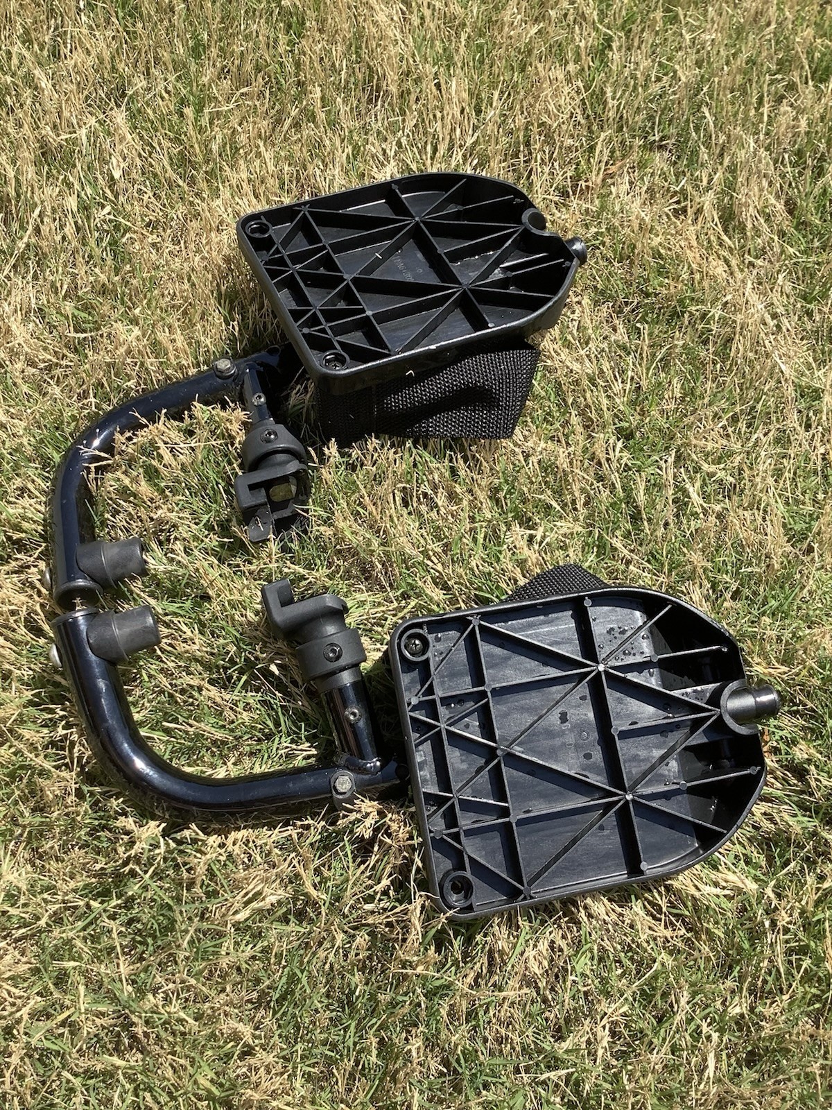 Ki Mobility wheelchair footrets. Pair. Black