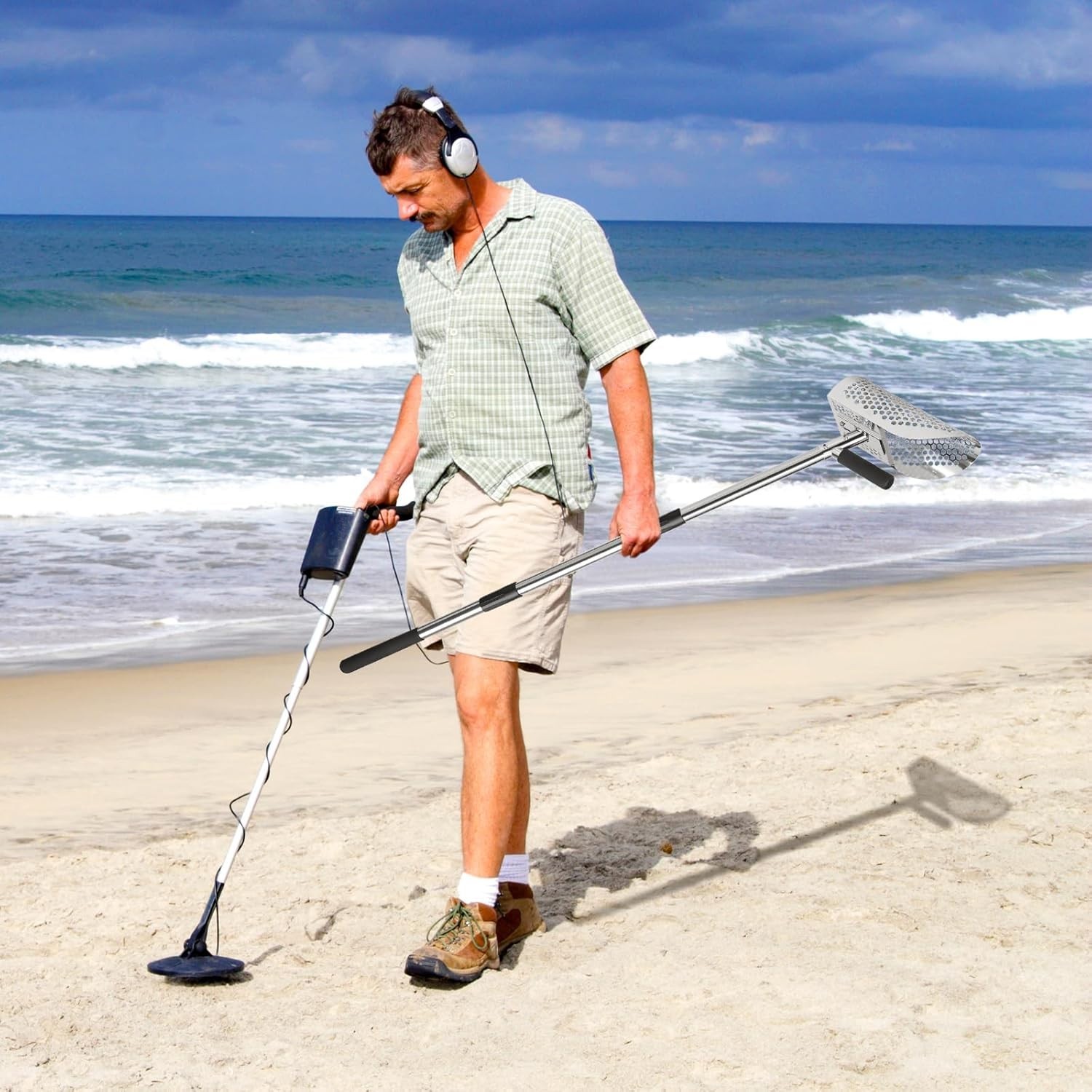 Durable Sand Sifter Shovel for Quick Underwater Treasure Hunting - 2-in-1 Design