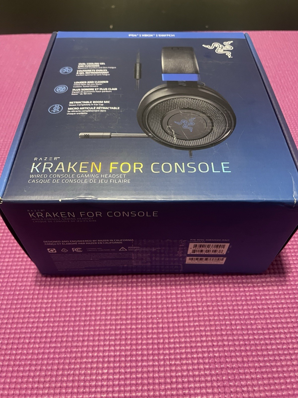 Razer Kraken Gaming Headset - Retractable Noise Isolating Microphone-Black/blue