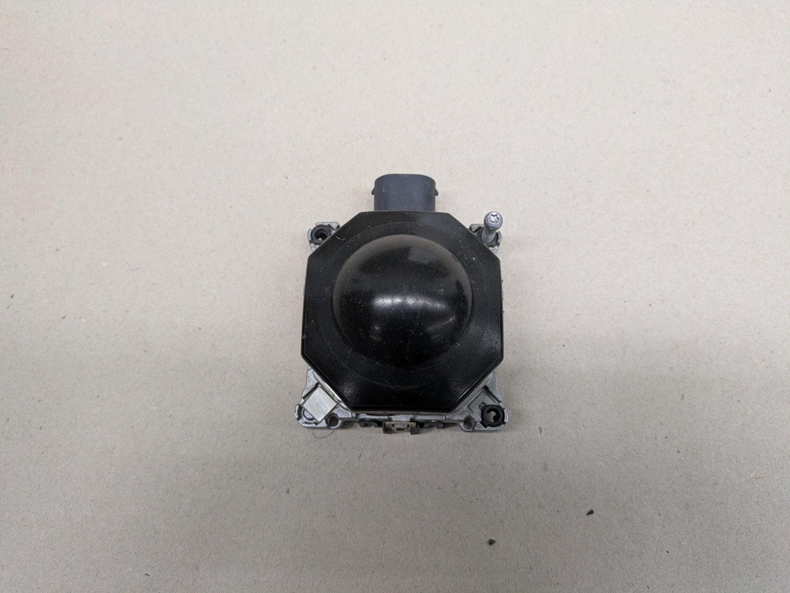 Chrysler Pacifica Adaptive Cruise Distance Sensor Radar 2017 - 2022 04672757AA
