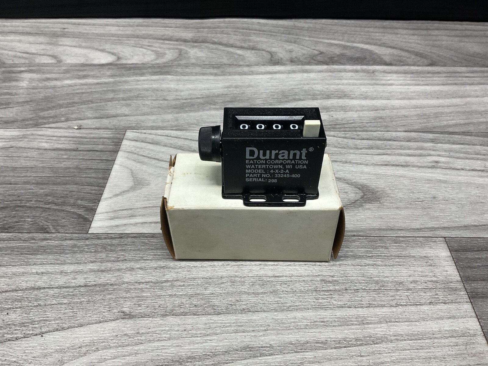 Durant 4 Didgit Counter Model 4-X-2-A #06L40*BI