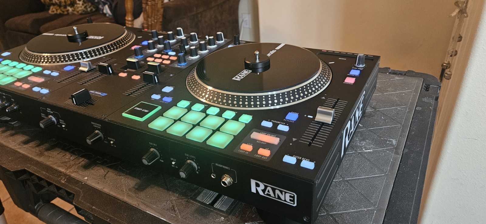 Rane ONE Double Deck DJ Controller, Motorized Platters, Serato, Tabletop