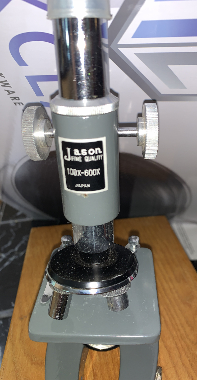 Jason fine quality microscope 600 timesinuminated