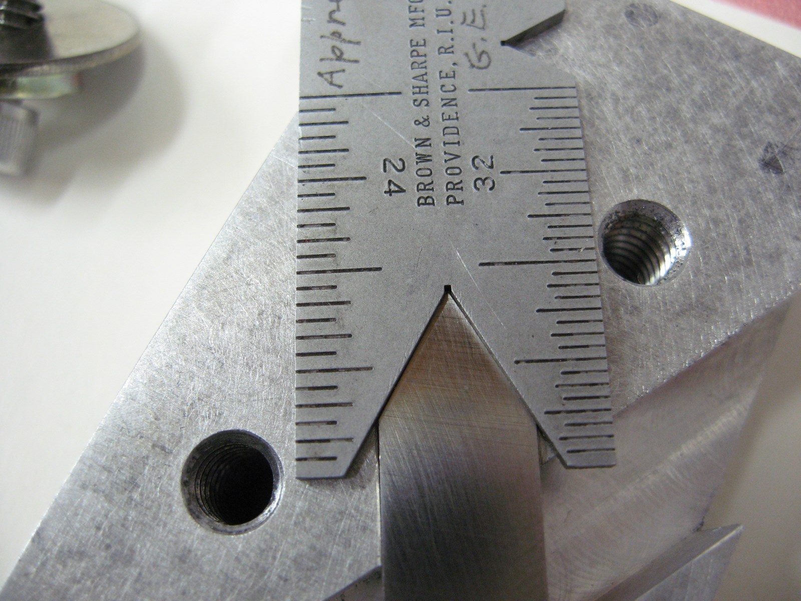 Lathe Tool Bit Grinding Jig, 60 Degree Grinding Jig for 3/8" Thread Cutting Bits