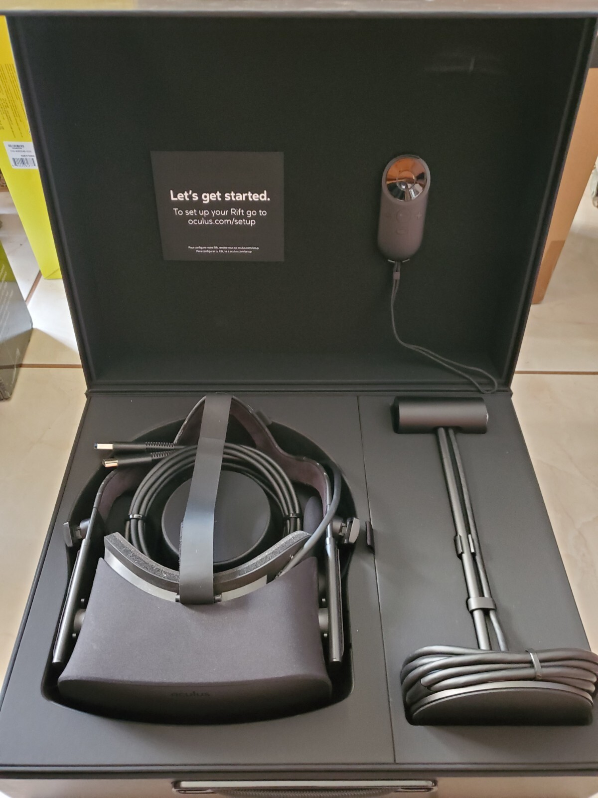 Oculus Rift Virtual Reality VR System with Xbox Controller