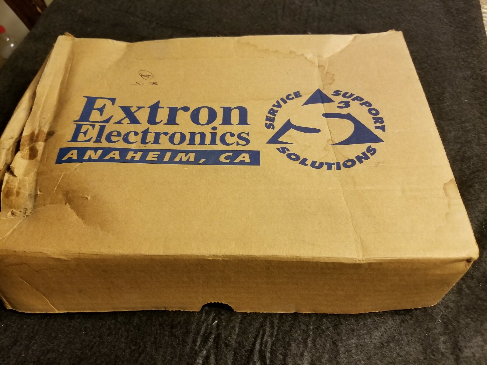 Extron Electronics P/2 DA2 Plus ( NEW )