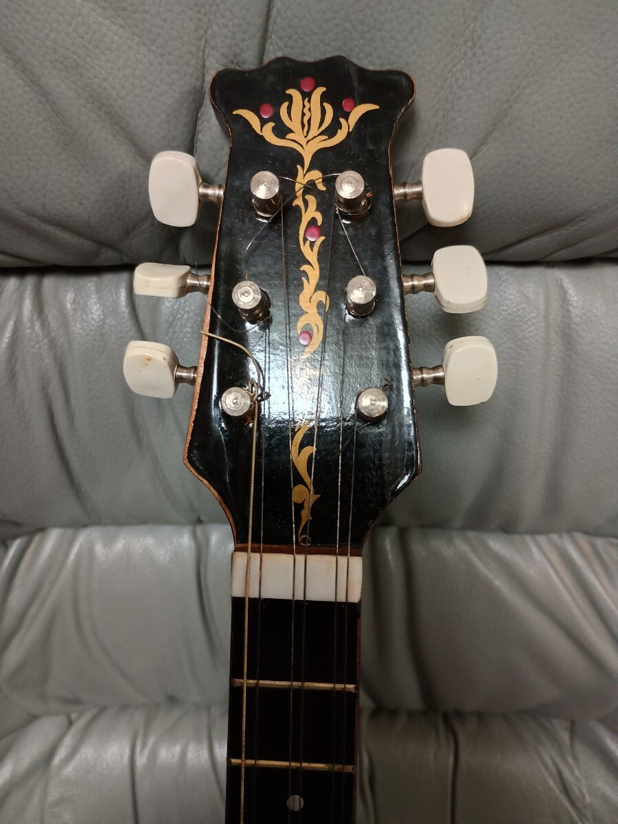 Good condition Mandolin String instrument Rare item
