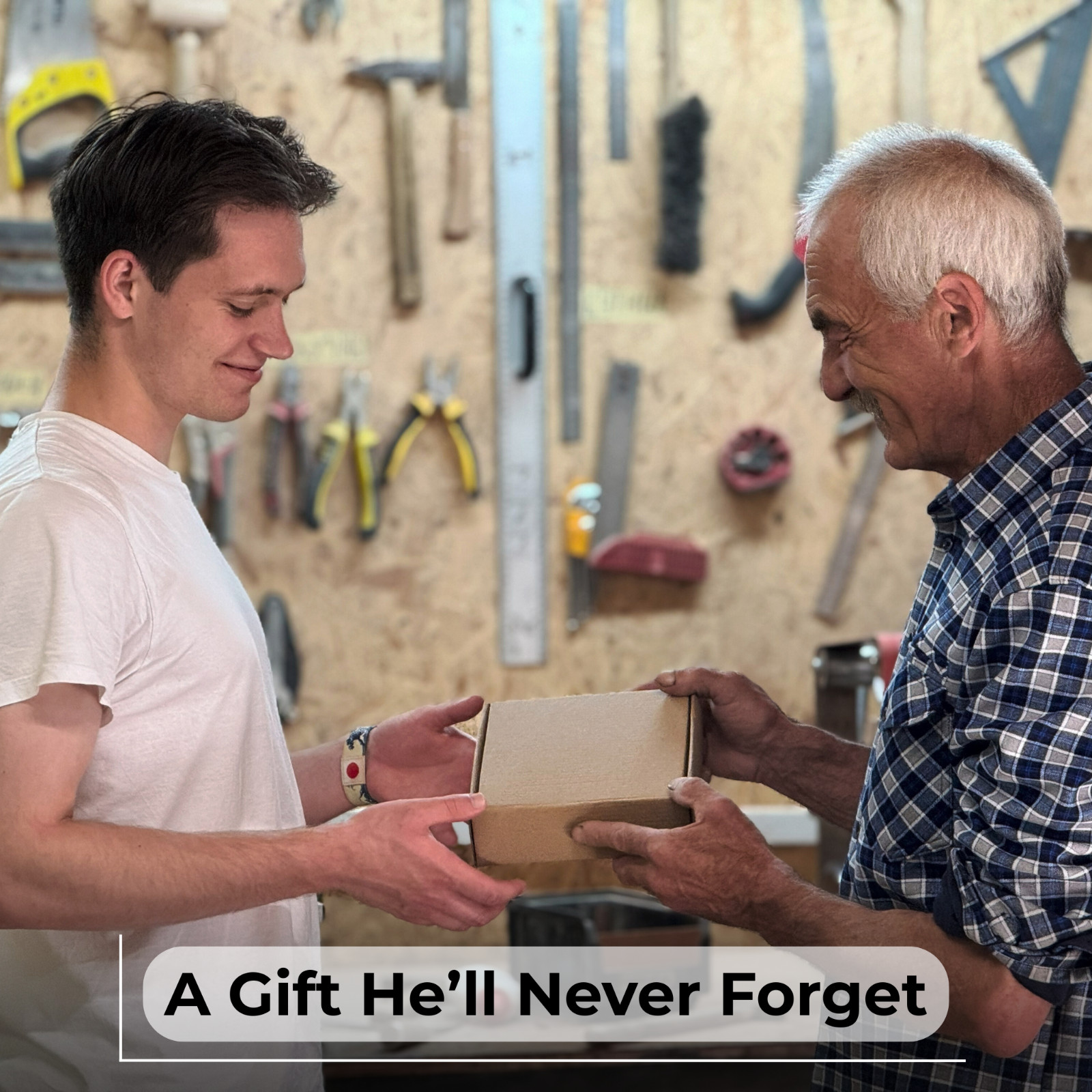 Beaver Wood Carving Kit for Beginners - DIY Wall Art Set with Video Tutorial