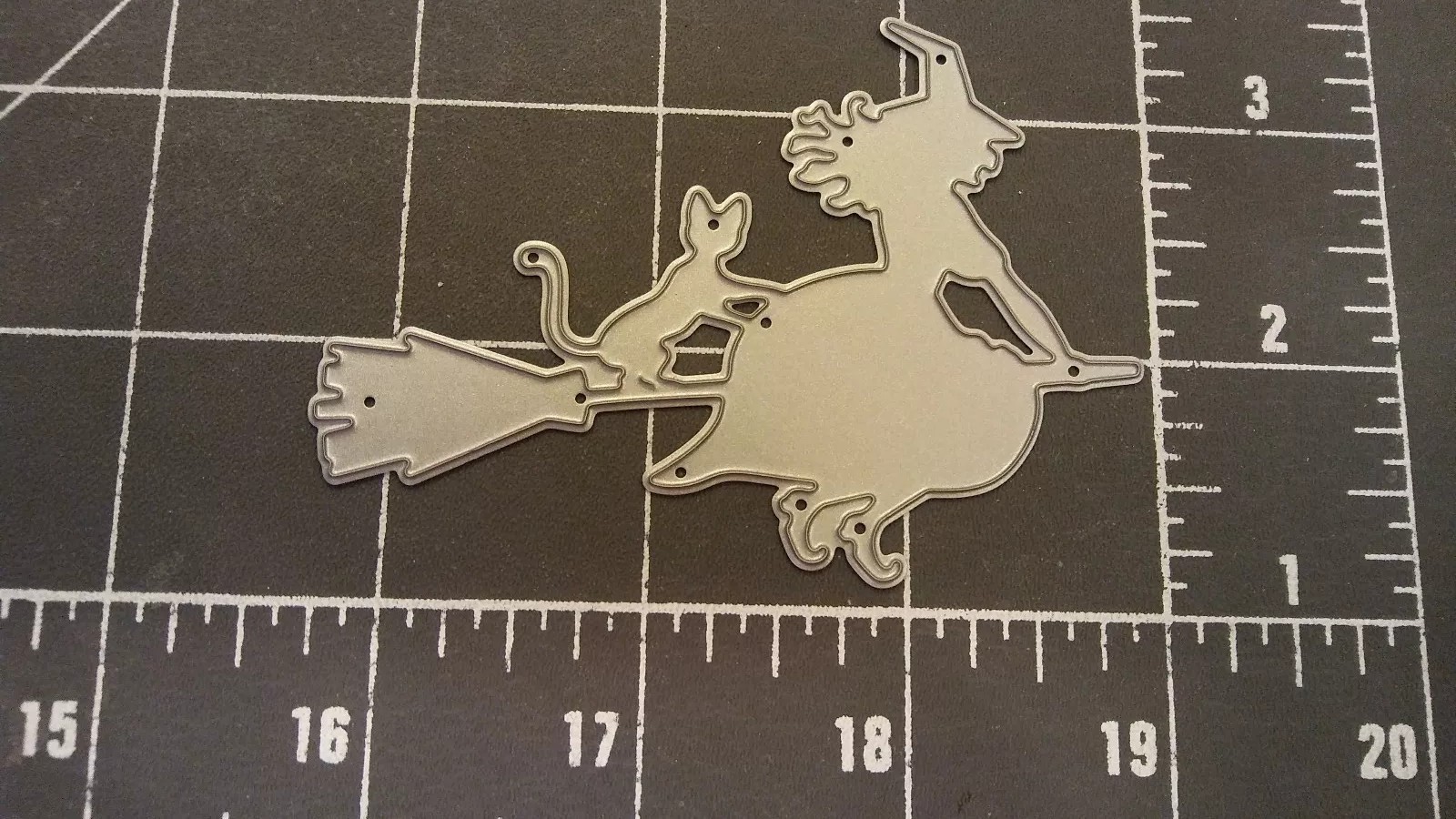 Universal Die Cut Tool Thin Metal Emboss Halloween Wicca Witch broom cat familia