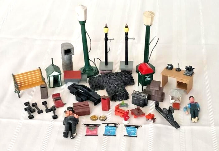 Pressed Steel HO Train Scenery Parts Street Lamps Mailbox Holiday Signs Bench