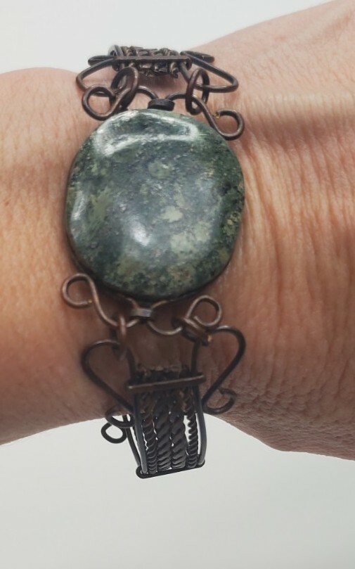 Unique Handmade Multi-Colored Green Round Stone in Copper Bronze Bracelet