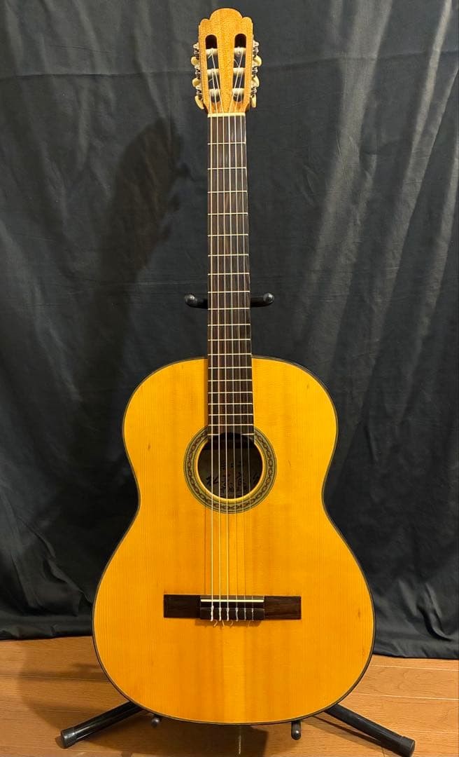 Ryoji Matsuoka No.15 Classical Guitar Handmade Early Label 1960s-70s