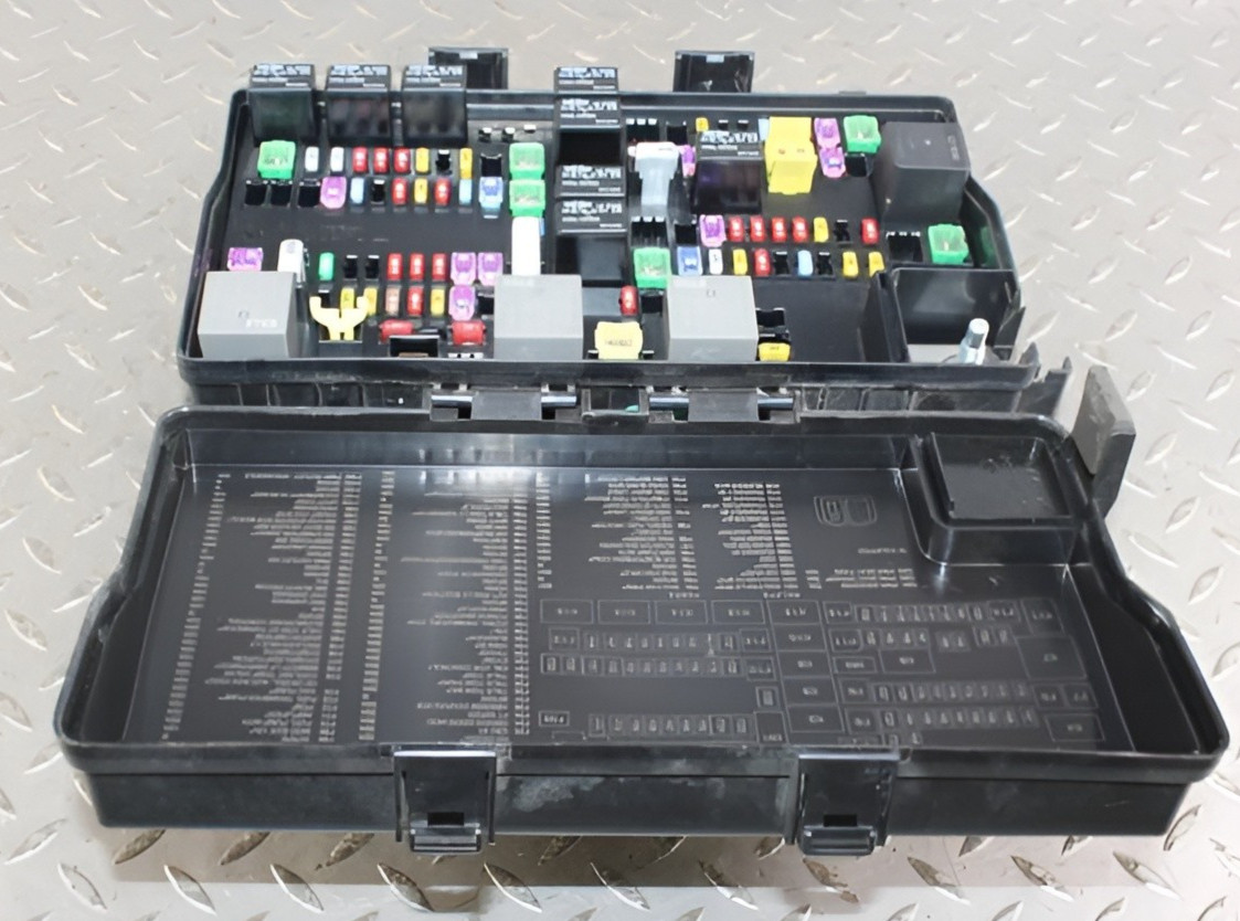 2015-2022 Dodge RAM 1500 Engine Fuse Box Assembly OEM