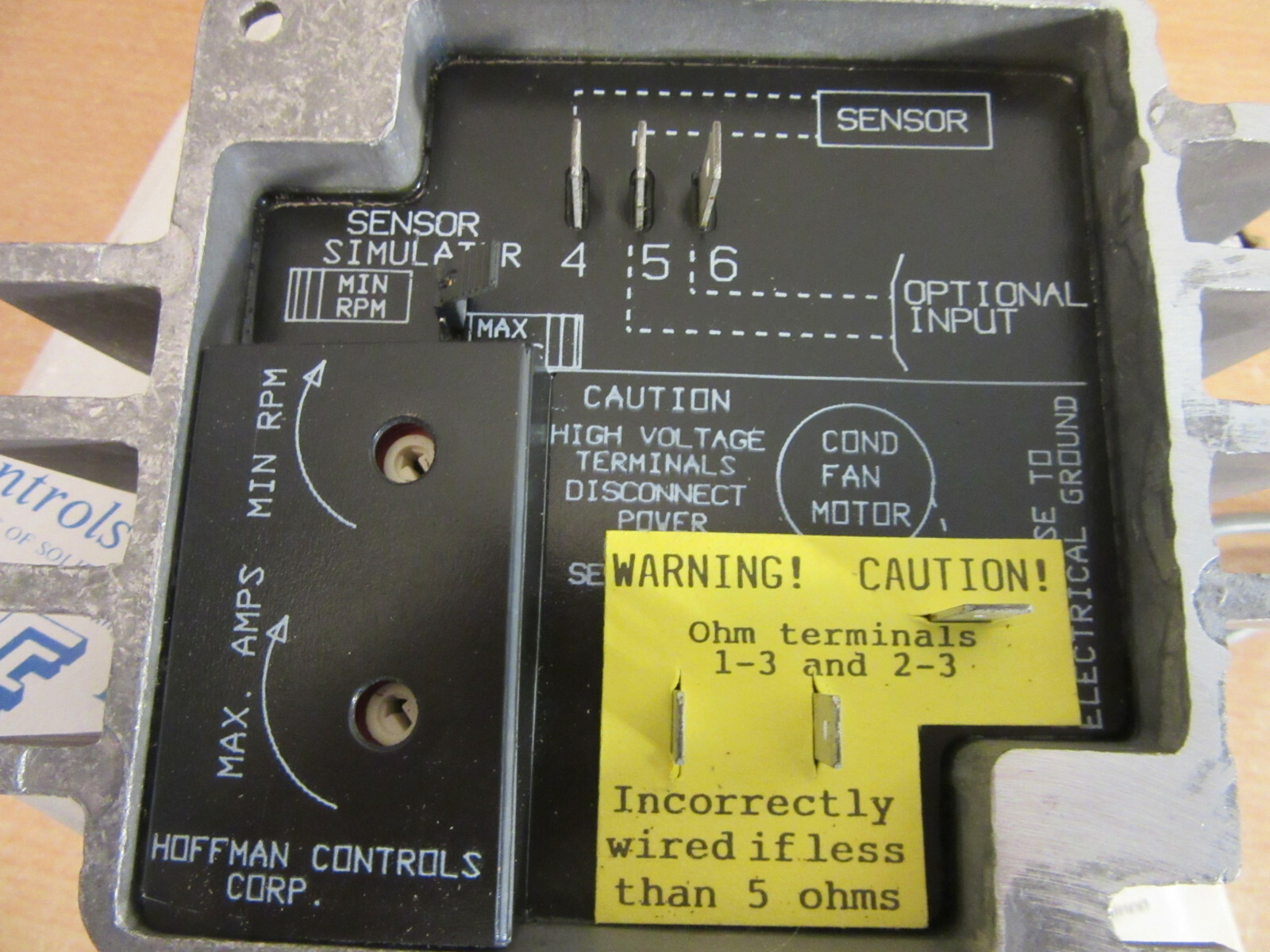 HC Hoffman Controls Electronic head pressure switch 830AA 208/240V NEW