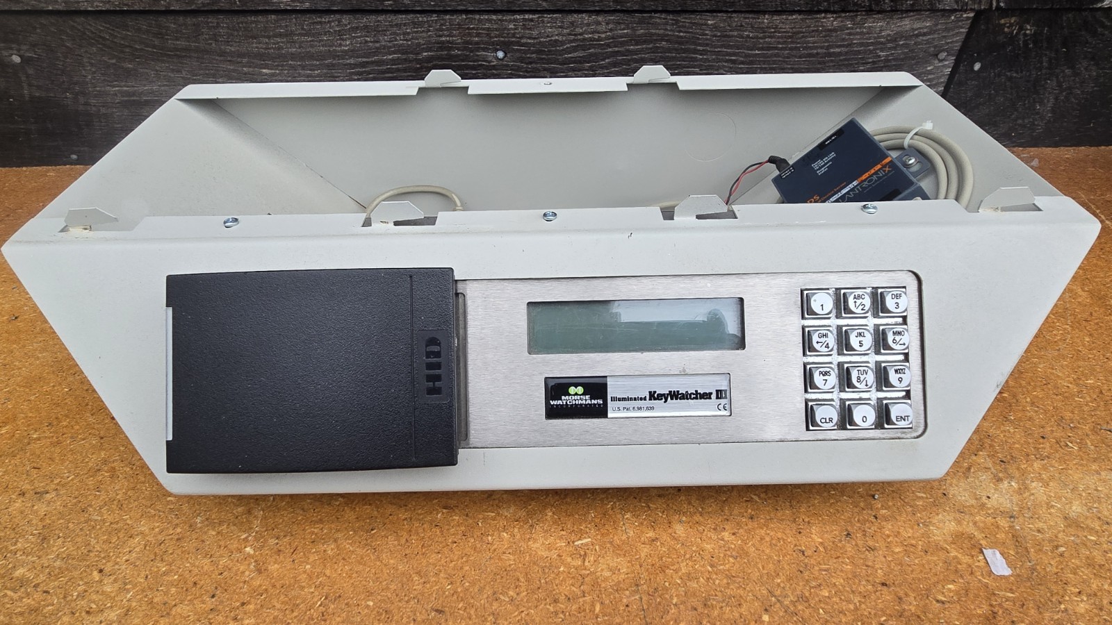 Complete Morse Watchmans KeyWatcher III Base w/ Processor Keypad Card Reader LAN
